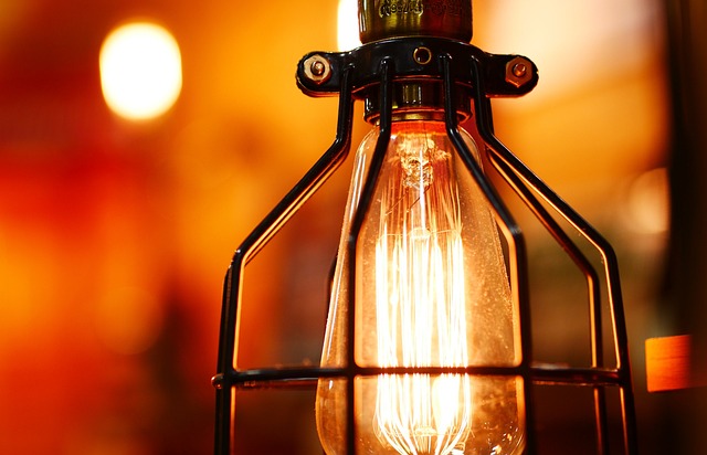 Lys op dit hjem med de nyeste trends inden for lampeophæng